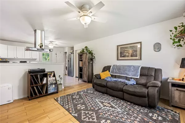 Bentonville, AR 72712,909 SE 11th St