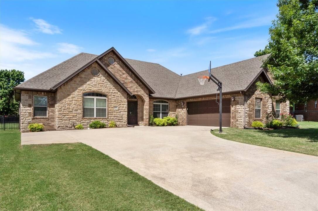 11029 Coleman Ct, Farmington, AR 72730