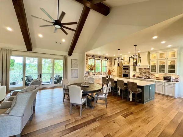 Bentonville, AR 72713,11964 Long Acres Dr