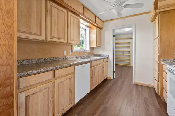 Western Grove, AR 72685,34 Sue St