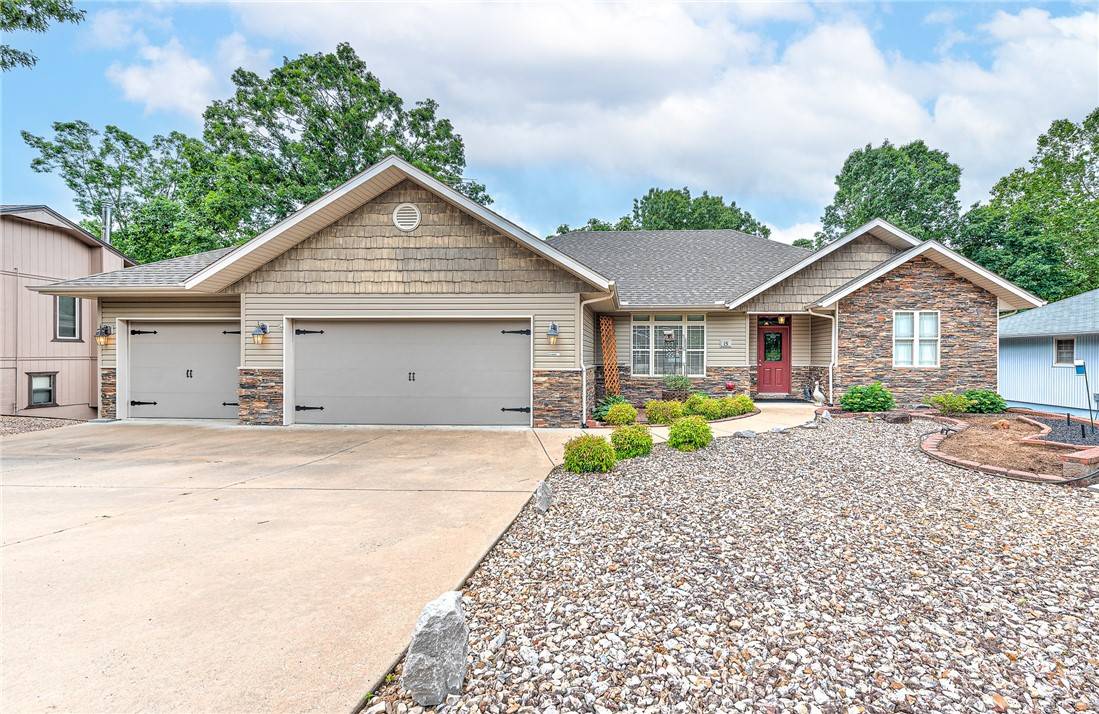 15 Cullen Hills Dr, Bella Vista, AR 72715
