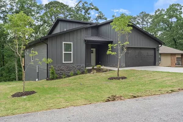 Bella Vista, AR 72714,4 Morpet Ln