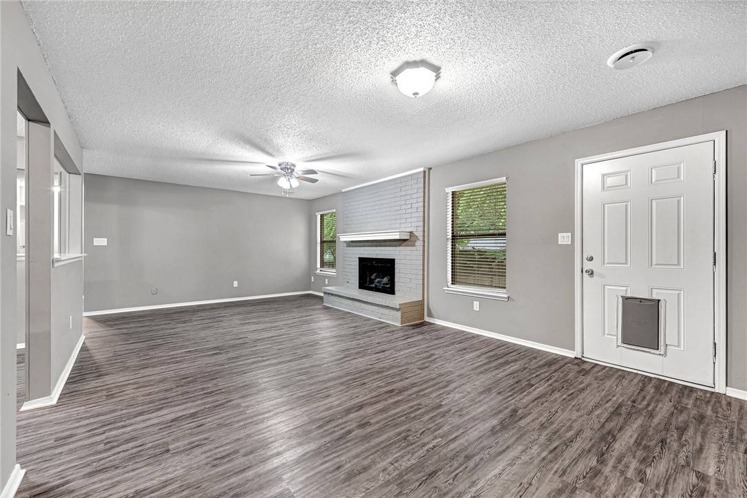 Fayetteville, AR 72703,1715 E Cortland St