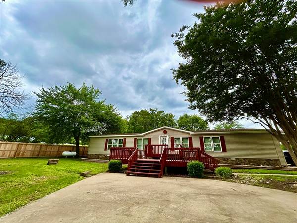 Clinton, AR 72031,579 H St