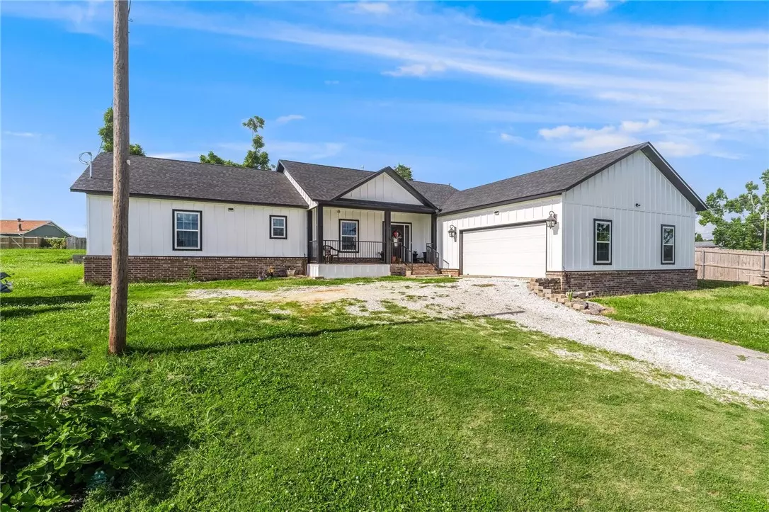 Rogers, AR 72756,1209 W Olive St