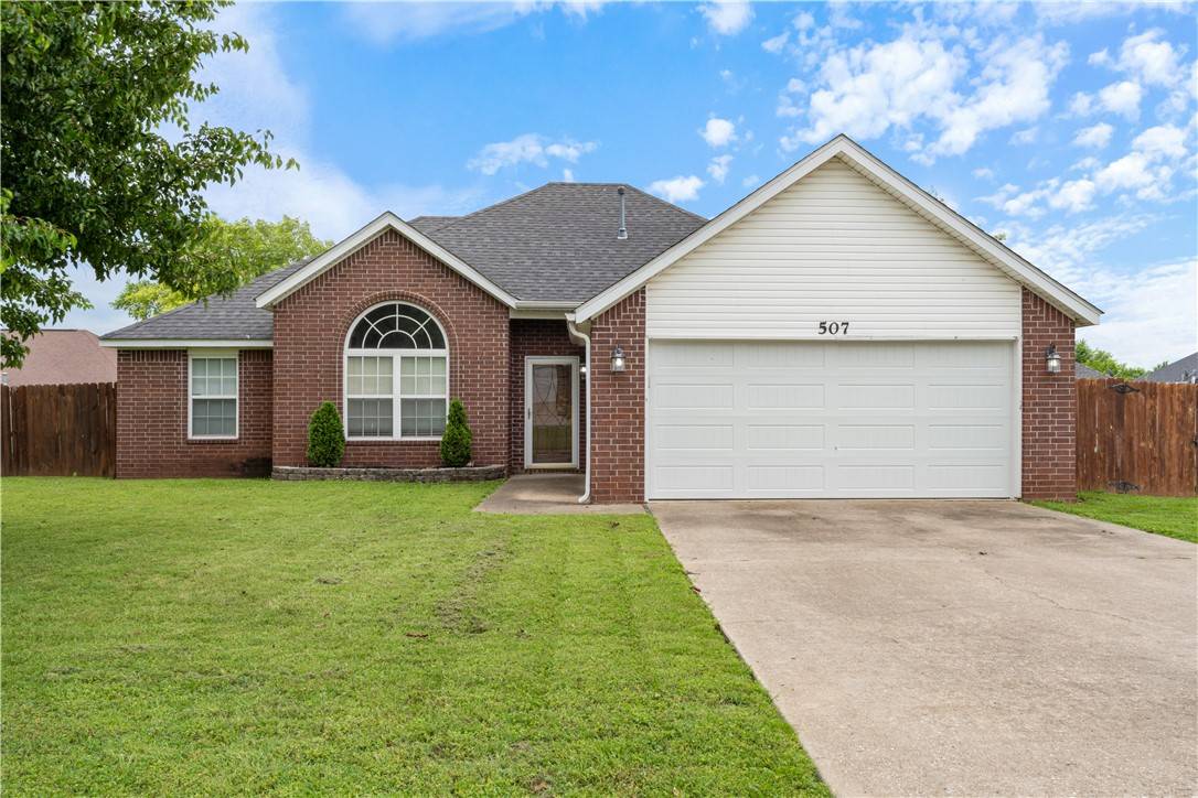 507 Emerald St, Lowell, AR 72745