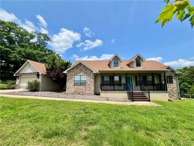 523 Madison 8731, Huntsville, AR 72740