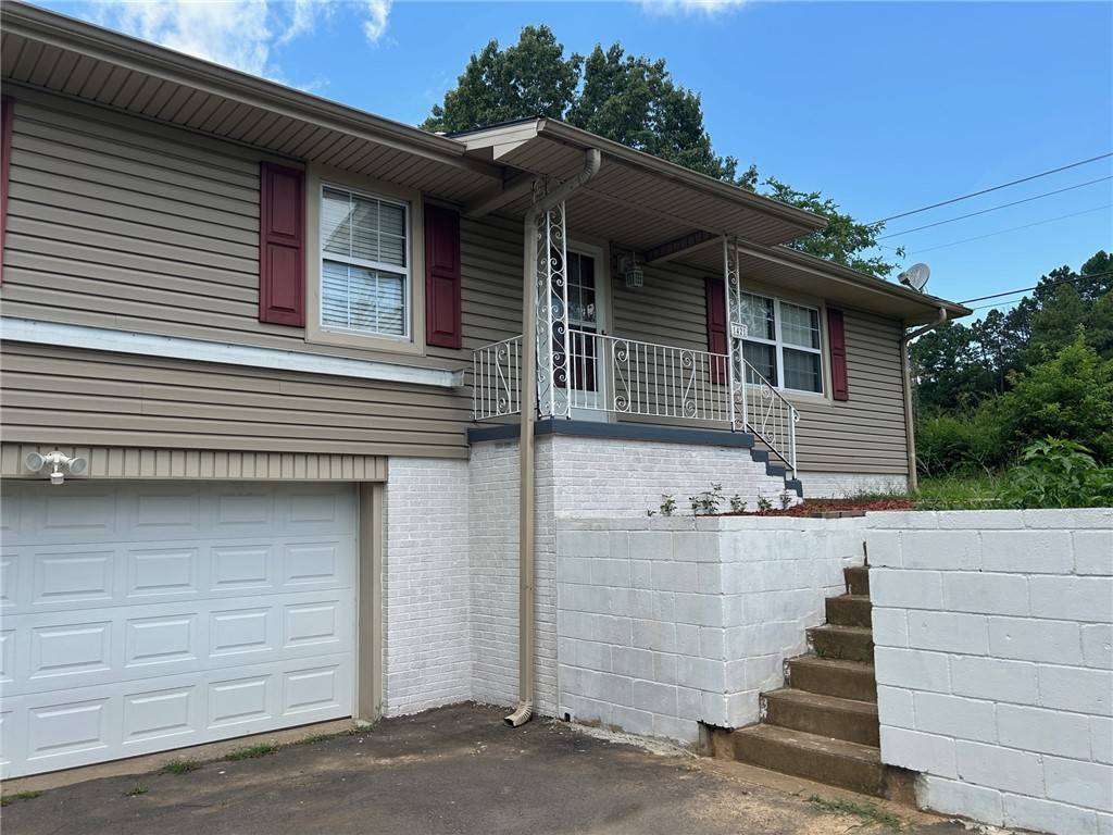 1421 N Greenwich Ave, Russellville, AR 72801