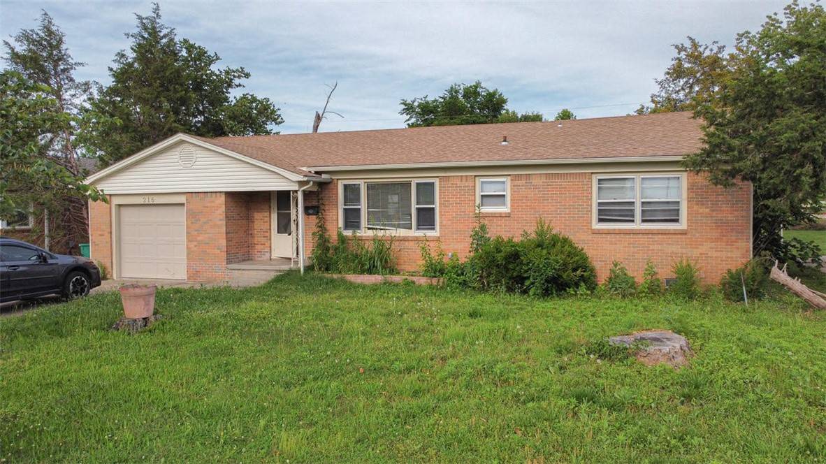 215 S 13th Pl, Rogers, AR 72758
