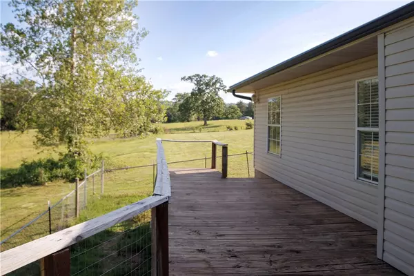 Elkins, AR 72727,19105 Feather Hill Rd