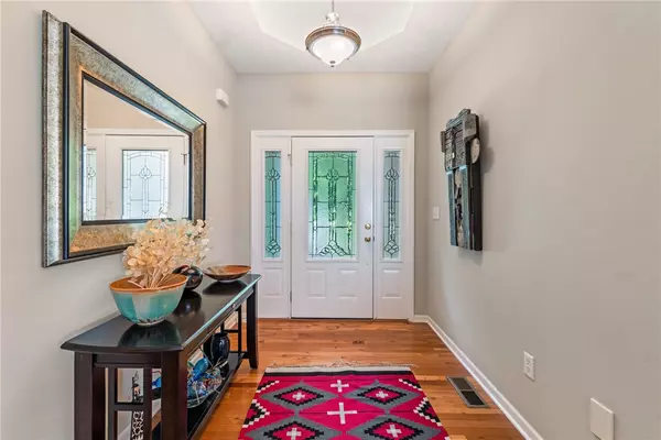 Holiday Island, AR 72631,67 Leatherwood Dr