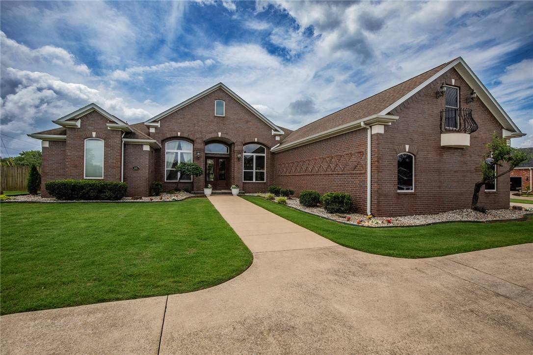 5635 Saddleridge Pl, Springdale, AR 72762