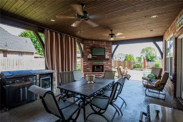 Rogers, AR 72758,4509 Creekview Dr