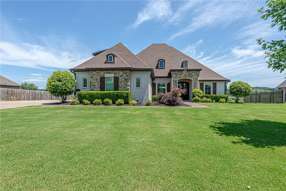 2141 Riverwater Ln, Fayetteville, AR 72703