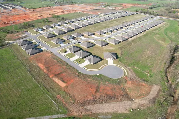 Bentonville, AR 72713,3413 SW Obsidian Rd