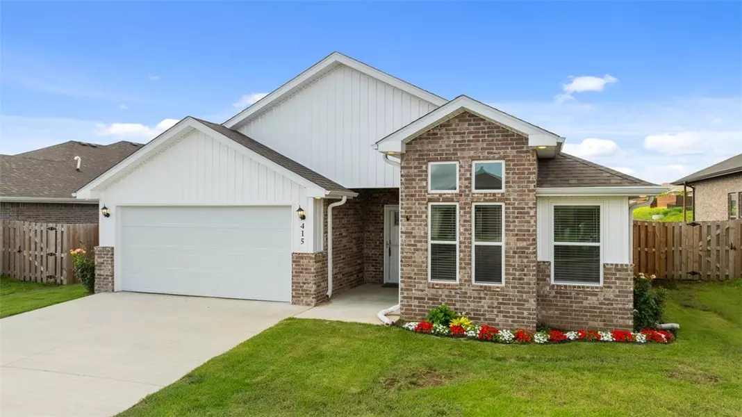 415 NW 62nd Ave, Bentonville, AR 72713