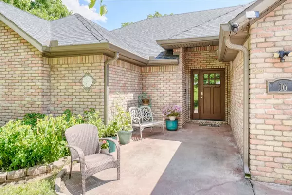 Bella Vista, AR 72715,16 Rhonda Ln