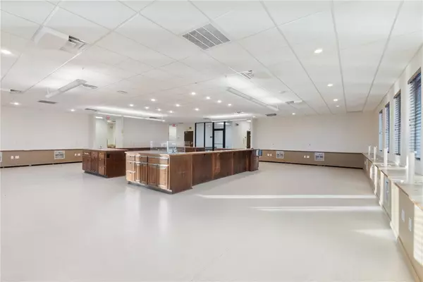 Rogers, AR 72756,101 N 37th St