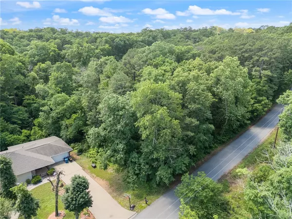 Bella Vista, AR 72714,Grisham Dr