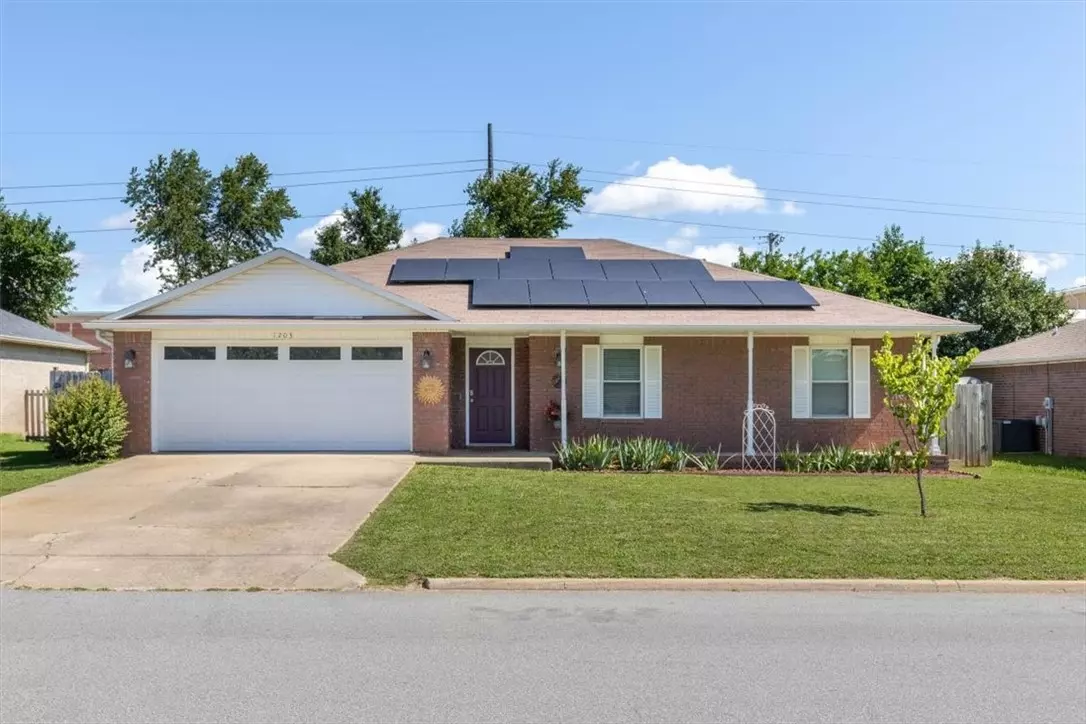 Bentonville, AR 72712,1203 SE 21st St