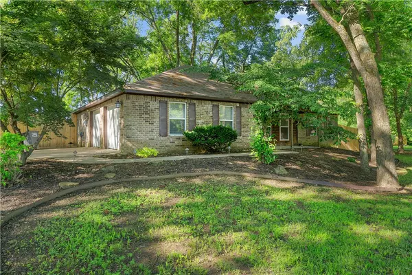 Fayetteville, AR 72701,2409 Brandi Dr