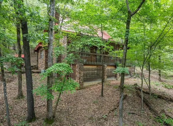 5539 Happy Hollow Dr, Chester, AR 72934