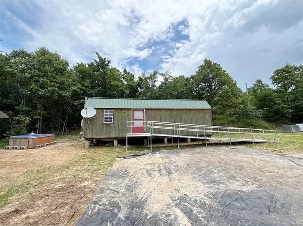 229 Sassafras Ln,  Peel,  AR 72668