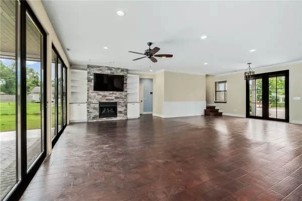 Bentonville, AR 72712,212 NW G St
