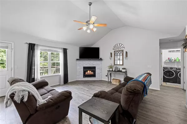 Bella Vista, AR 72715,2 Leawood Pl