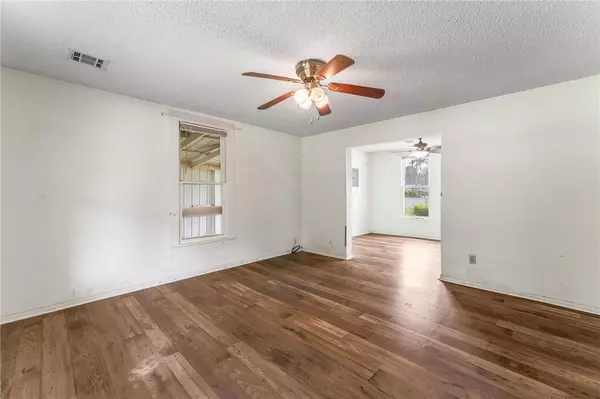 Prairie Grove, AR 72753,419 Cleveland St