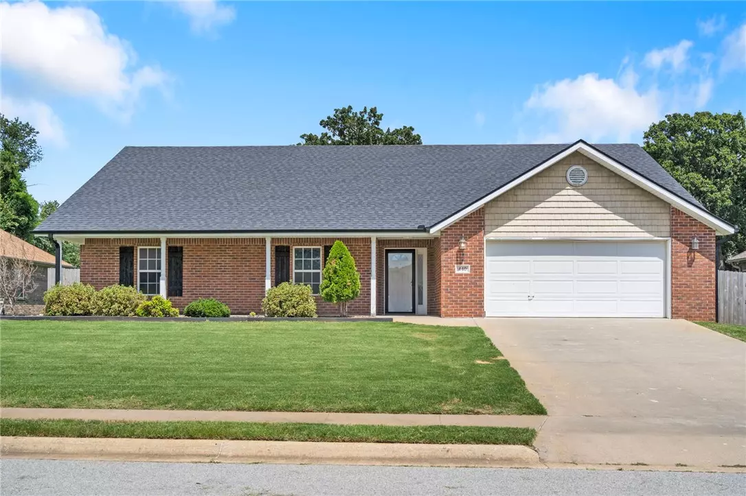 Centerton, AR 72719,440 Carlson St