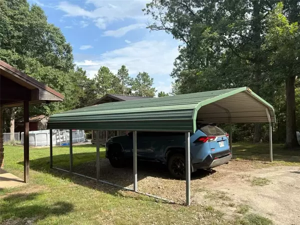 Dover, AR 72837,126 High Ln