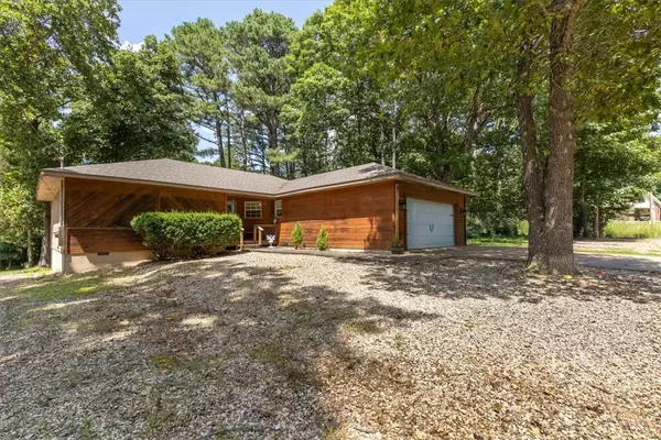 Bella Vista, AR 72714,7 Mansfield Dr