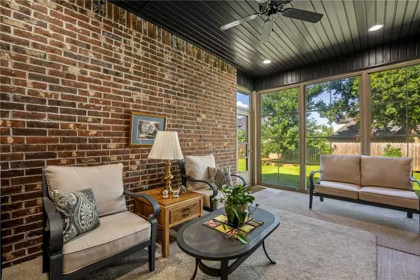 Bentonville, AR 72712,703 SE Eaton St