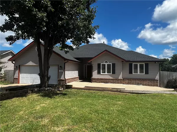 Rogers, AR 72758,1311 E Rachel Ln