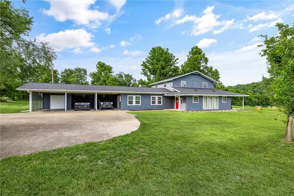 Bentonville, AR 72712,12460 Peach Orchard Rd