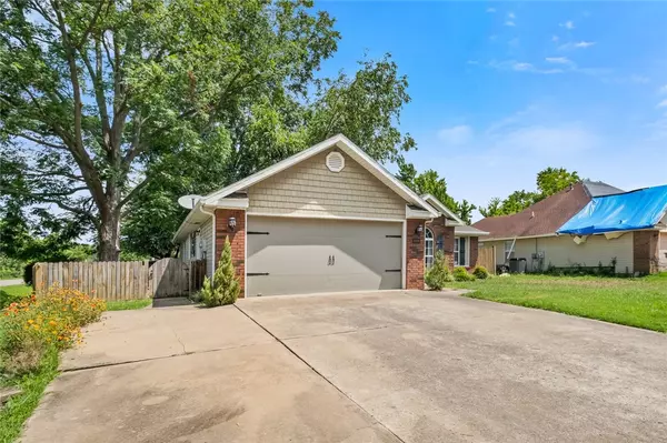 Fayetteville, AR 72701,2289 Oaklawn Ave