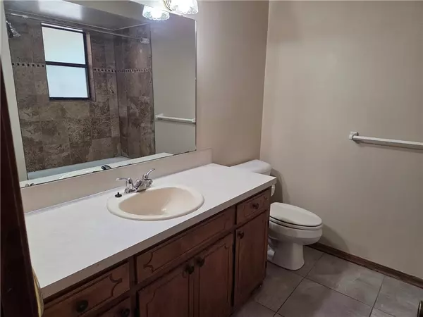 Fayetteville, AR 72703,2880 N Sunny Ln