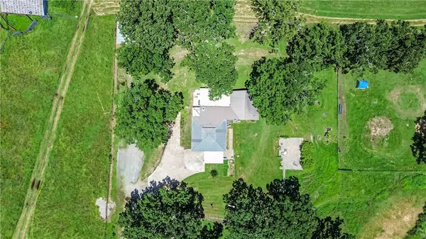 Lincoln, AR 72744,18040 E Holt Rd