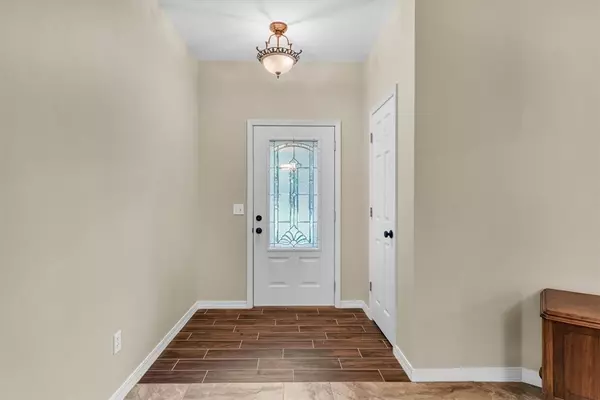 Bella Vista, AR 72715,1 Worstead Ln