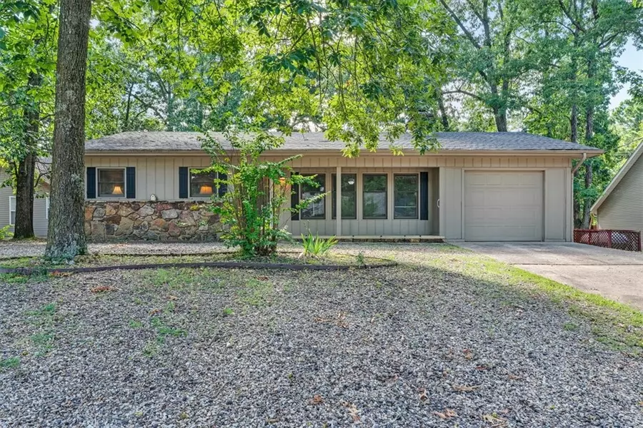 5 Thetford Dr, Bella Vista, AR 72715