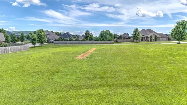 Farmington, AR 72730,384 Eagle Ridge Dr