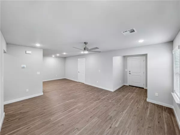 Bentonville, AR 72713,6501 & 6503 Kathleen St