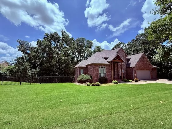 Bentonville, AR 72712,201 NW Lasalle Dr
