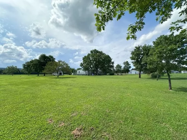 Flippin, AR 72634,130 Wildcat Berry Ln