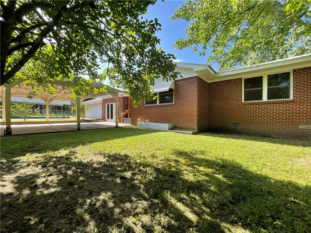 Plainview, AR 72857,10109 3rd St