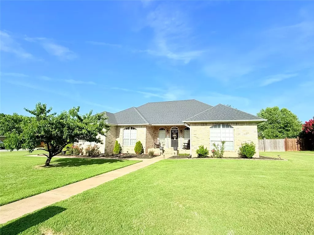 Russellville, AR 72802,23 Angelfish Ave