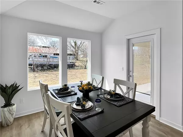 Prairie Grove, AR 72753,540 Shepherd St