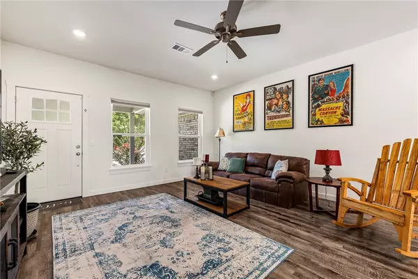 Bella Vista, AR 72714,129 Granshire Dr