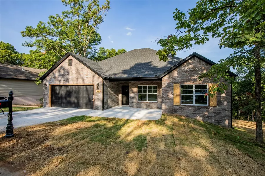 46 York Dr, Bella Vista, AR 72714